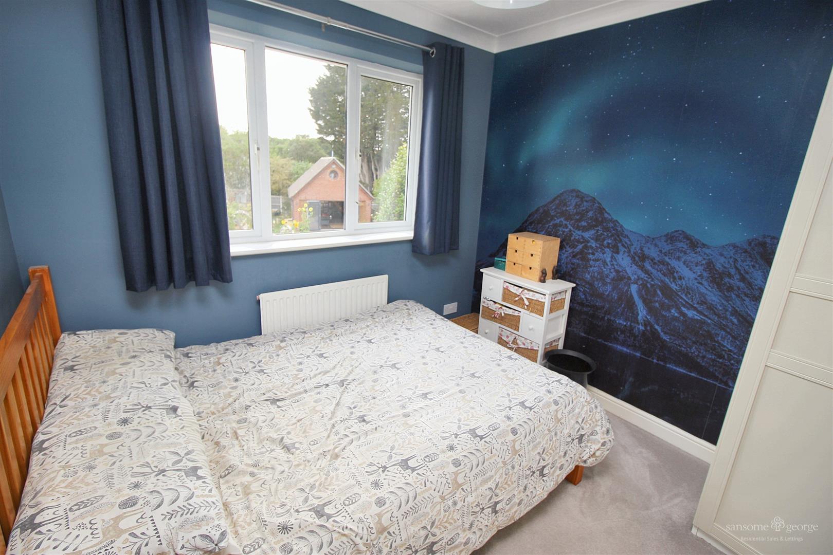 Glenwood Drive, Tilehurst, Reading